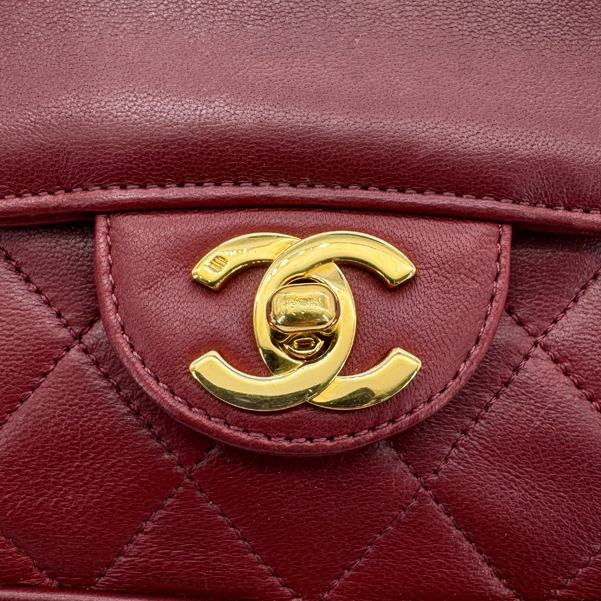 CHANEL VINTAGE MATELASSE CHAIN SHOULDER BAG BORDEAUX LAMB SKIN 90266728