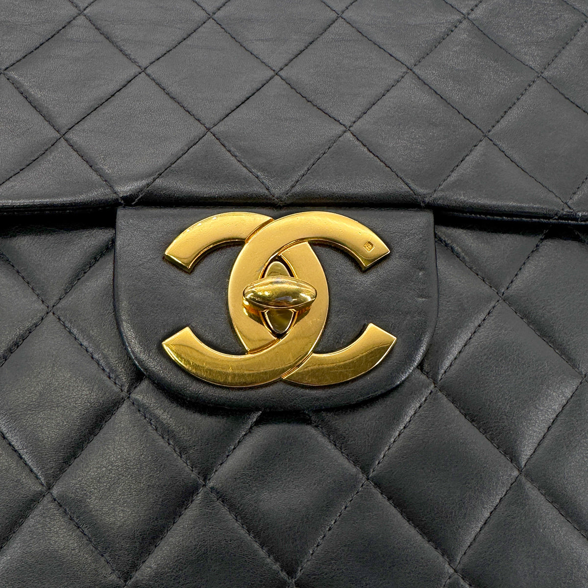CHANEL VINTAGE MAXI MATELASSE 34 CHAIN SHOULDER BAG BLACK LAMB SKIN 90266733