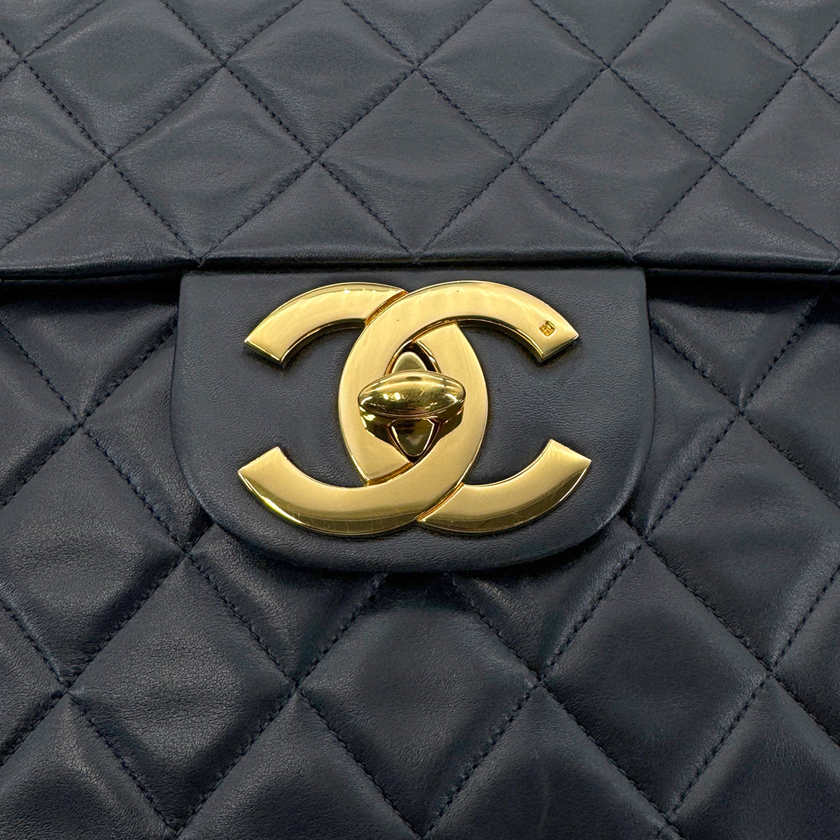 CHANEL VINTAGE MAXI MATELASSE 34 CHAIN SHOULDER BAG BLACK LAMB SKIN 90267408
