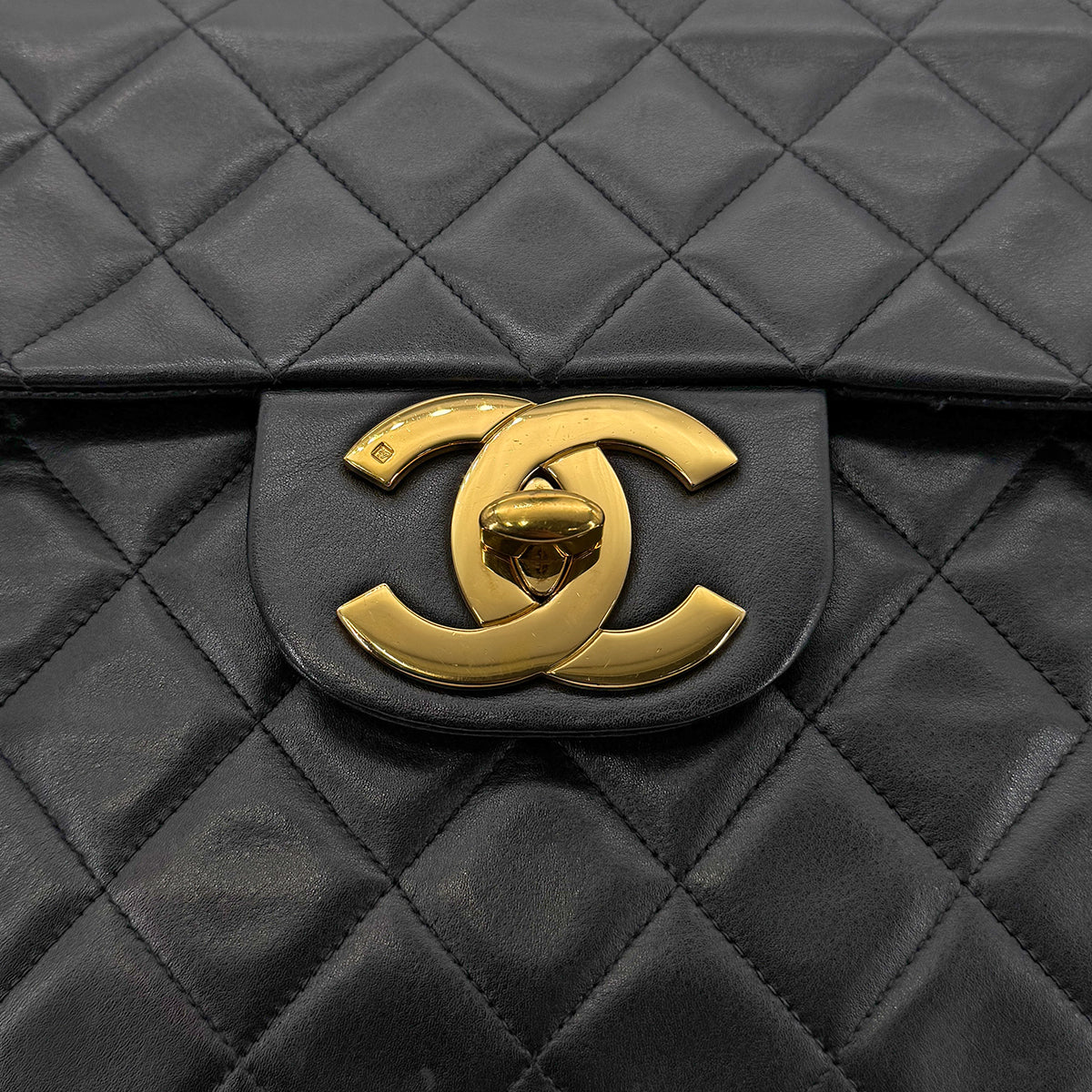 CHANEL VINTAGE MAXI MATELASSE 34 CHAIN SHOULDER BAG BLACK LAMB SKIN 90267437
