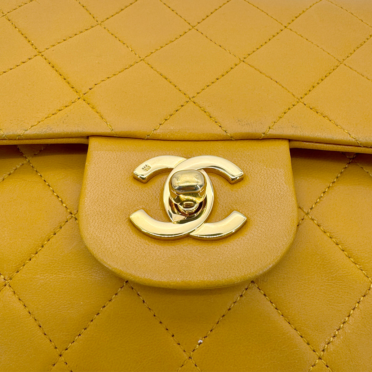 CHANEL VINTAGE CLASSIC FLAP SMALL CHAIN SHOULDER BAG CAMEL LAMB SKIN 90267456