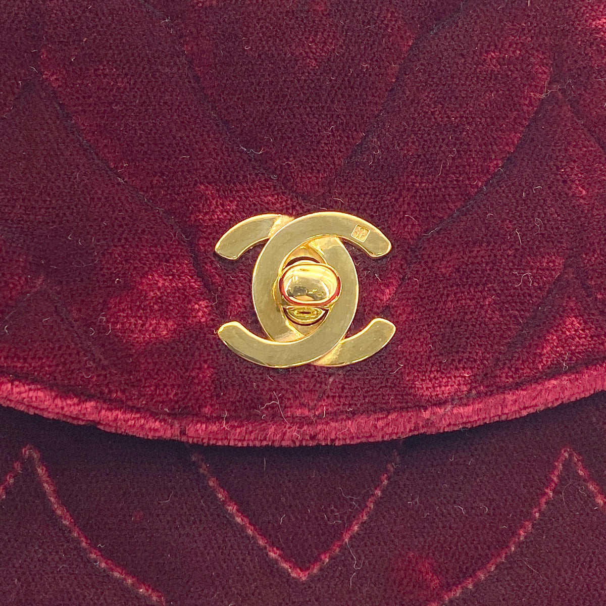 CHANEL VINTAGE MATELASSE BIJOU CHAIN SHOULDER BAG RED VELOR 90267779