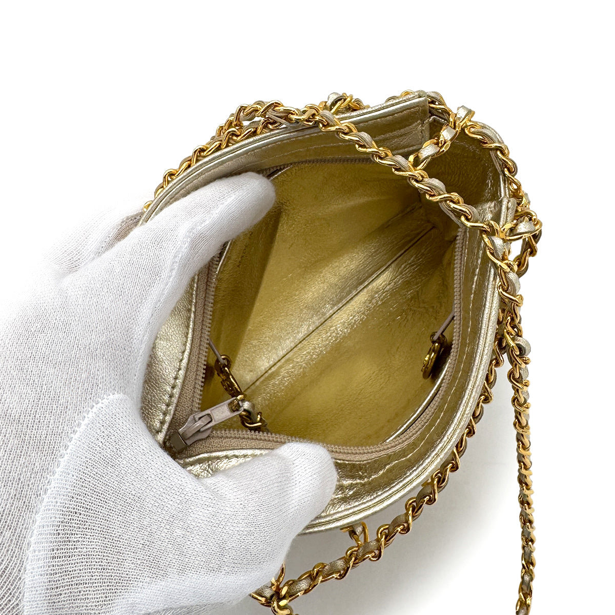 CHANEL VINTAGE CHAIN HAND BAG GOLD LAMB SKIN 90268085