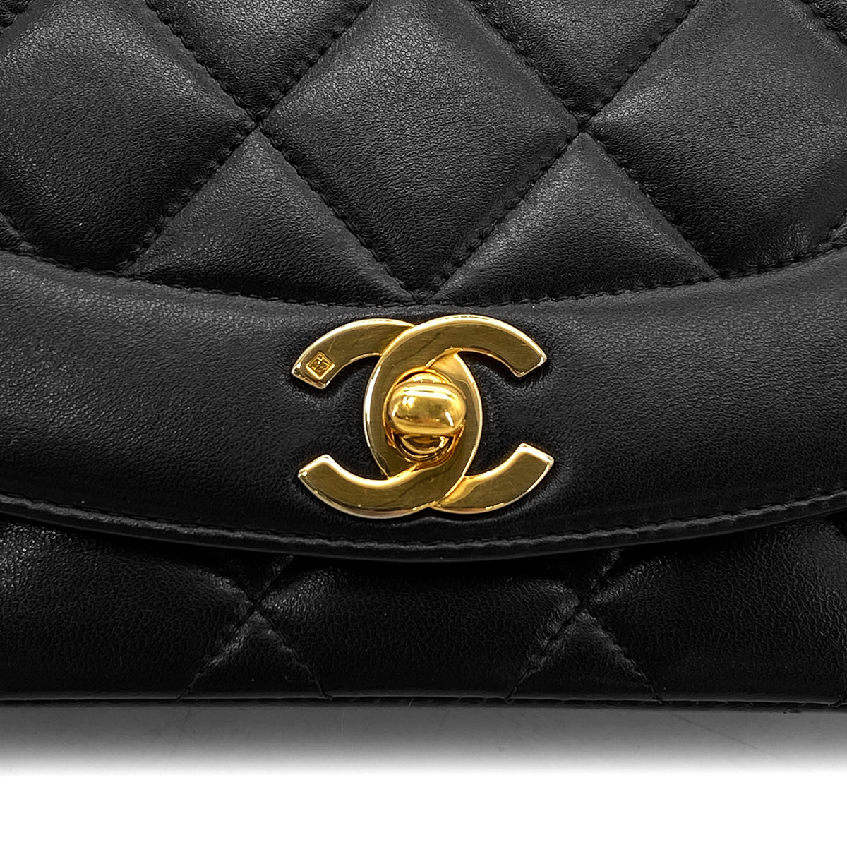 CHANEL VINTAGE DIANA SMALL CHAIN SHOULDER BAG BLACK LAMB SKIN 90268869