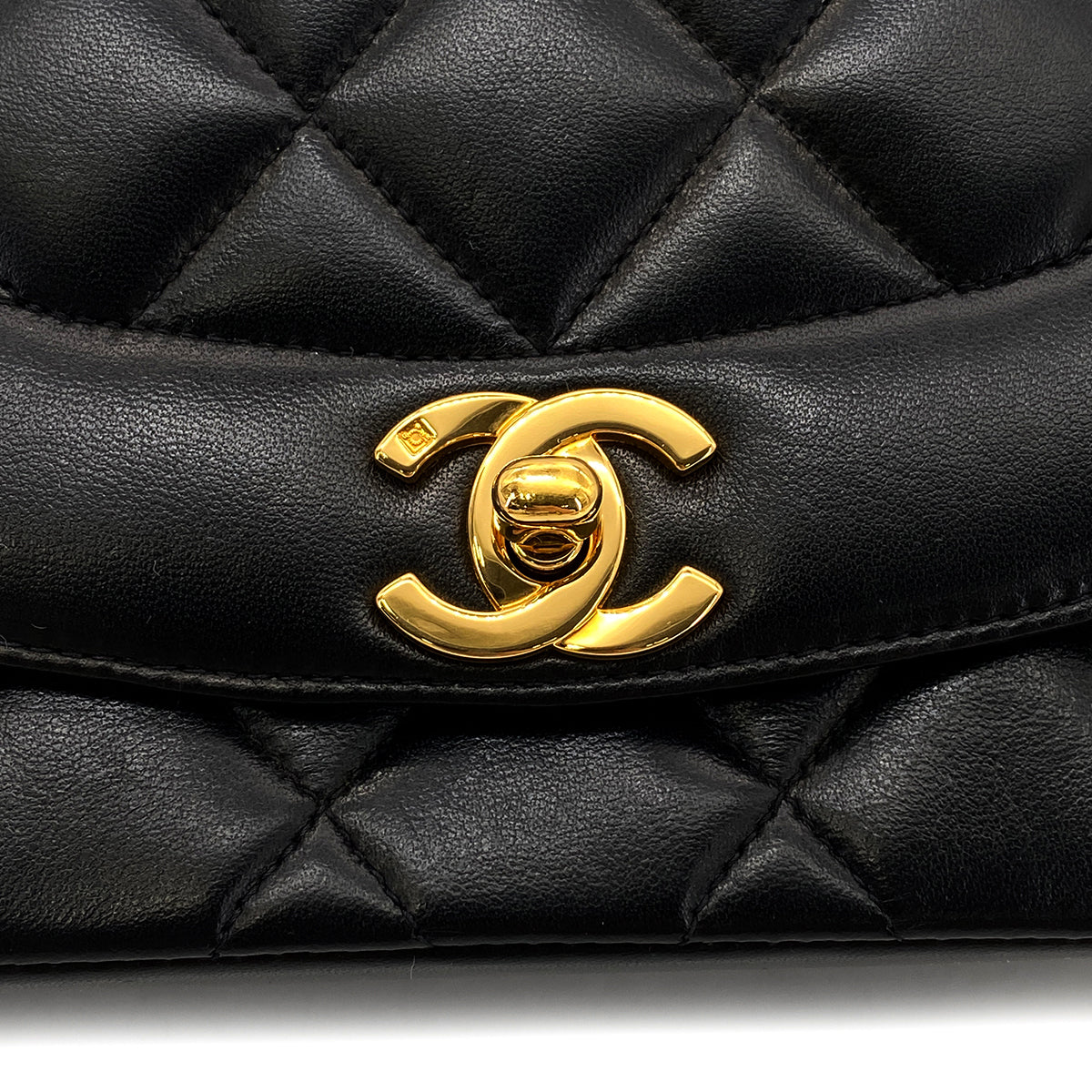 CHANEL VINTAGE DIANA SMALL CHAIN SHOULDER BAG BLACK LAMB SKIN 90268880