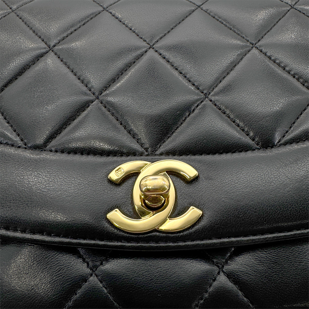 CHANEL VINTAGE DIANA MEDIUM CHAIN SHOULDER BAG BLACK LAMB SKIN 90268894
