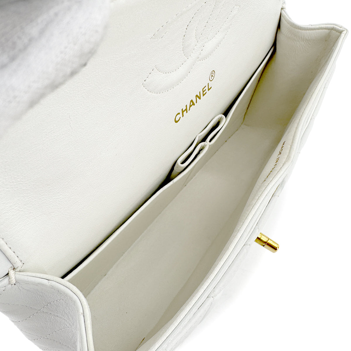 CHANEL VINTAGE CLASSIC FLAP MEDIUM CHAIN SHOULDER BAG WHITE LAMB SKIN 90269058