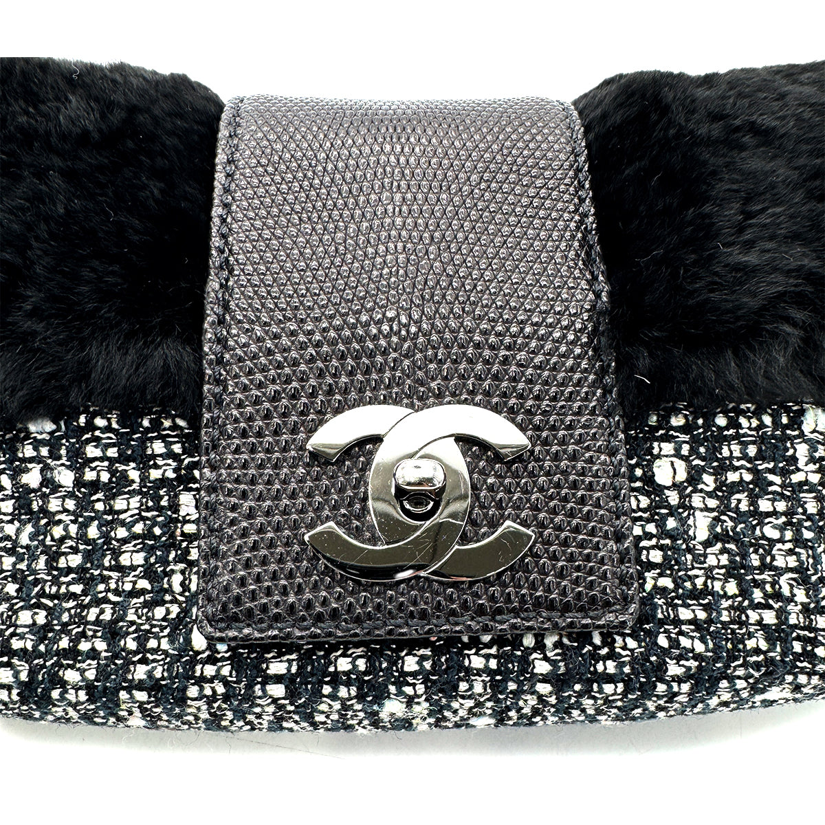 CHANEL VINTAGE CHAIN SHOULDER BAG BLACK TWEED FUR 90269238