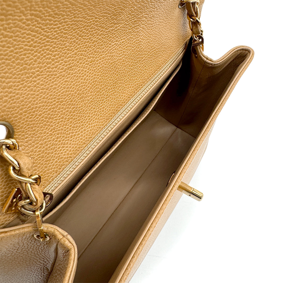 CHANEL VINTAGE CHAIN SHOULDER BAG BEIGE CAVIAR SKIN 90269239