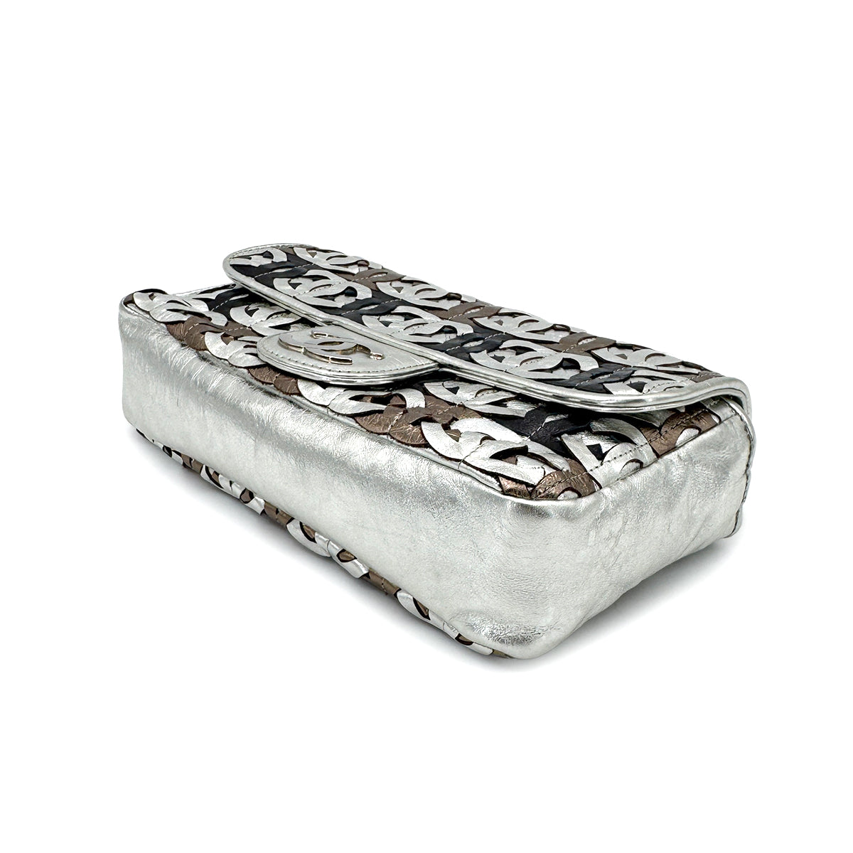 CHANEL VINTAGE CC PATCHWORK CHAIN SHOULDER BAG METALICSILVER LEATHER 90269625