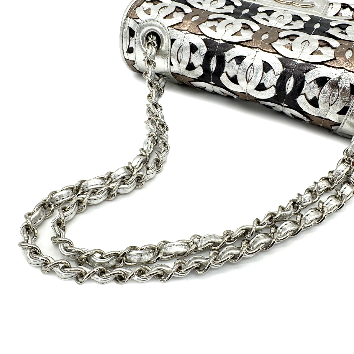 CHANEL VINTAGE CC PATCHWORK CHAIN SHOULDER BAG METALICSILVER LEATHER 90269625