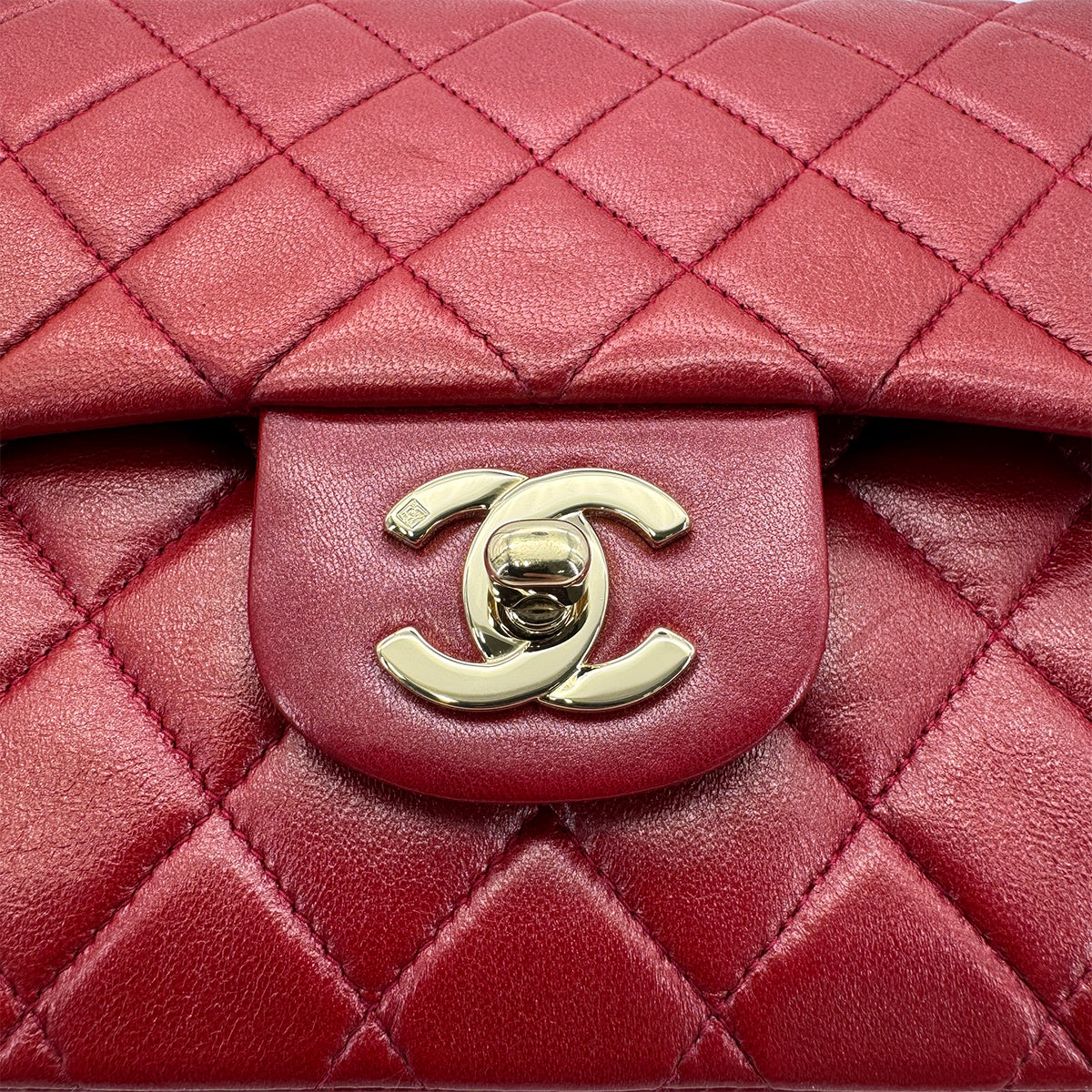 CHANEL VINTAGE CLASSIC FLAP MEDIUM CHAIN SHOULDER BAG RED LAMB SKIN 90269833