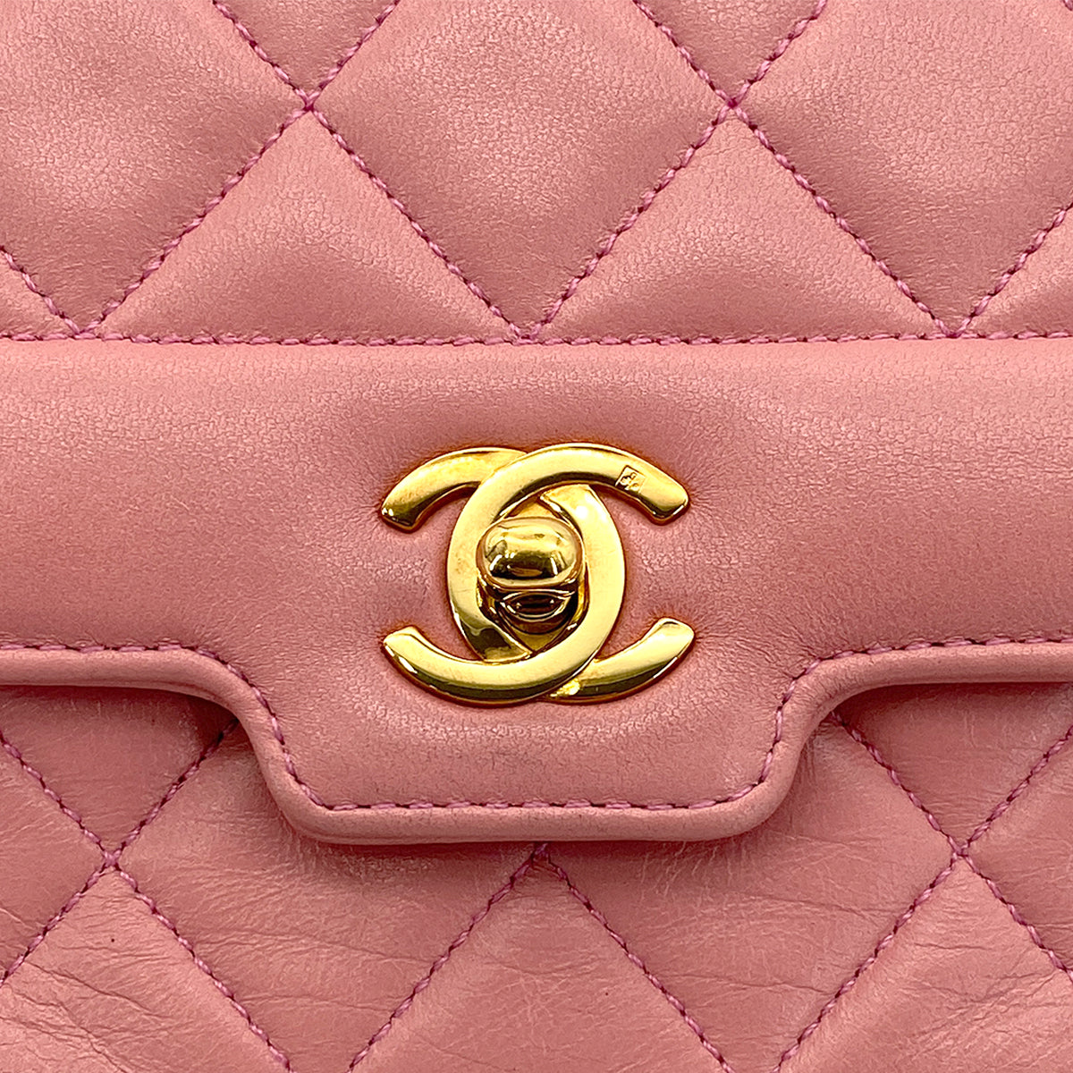 CHANEL VINTAGE MATELASSE MINI CHAIN SHOULDER BAG PINK LAMB SKIN  90269922