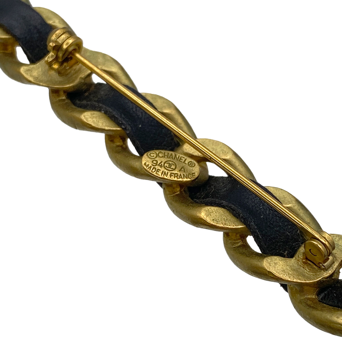 CHANEL VINTAGE BROOCH COCOMARK MEDAL FAUX PEARL ACCESSORY 94A 90270384