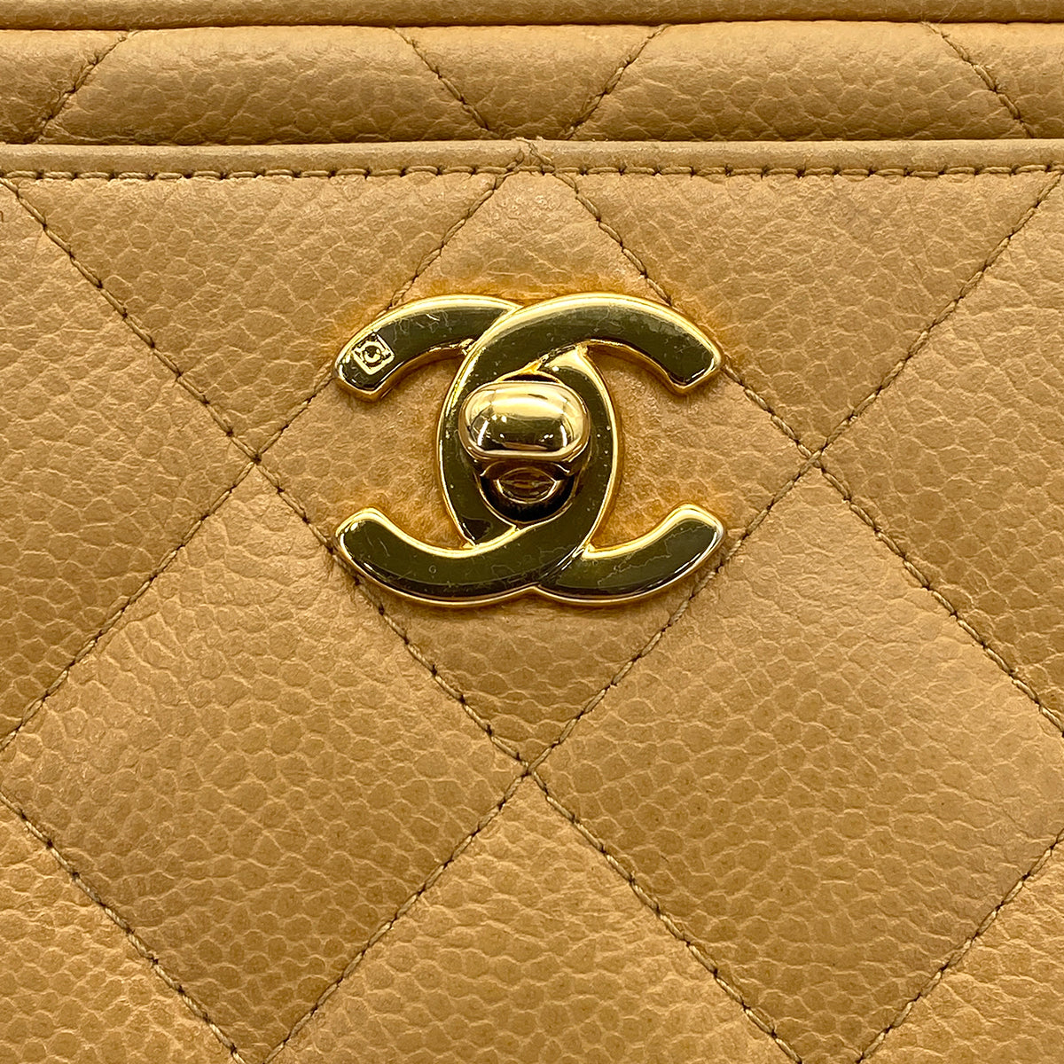 CHANEL VINTAGE MATELASSE CHAIN SHOULDER BAG BEIGE CAVIAR SKIN 90270790