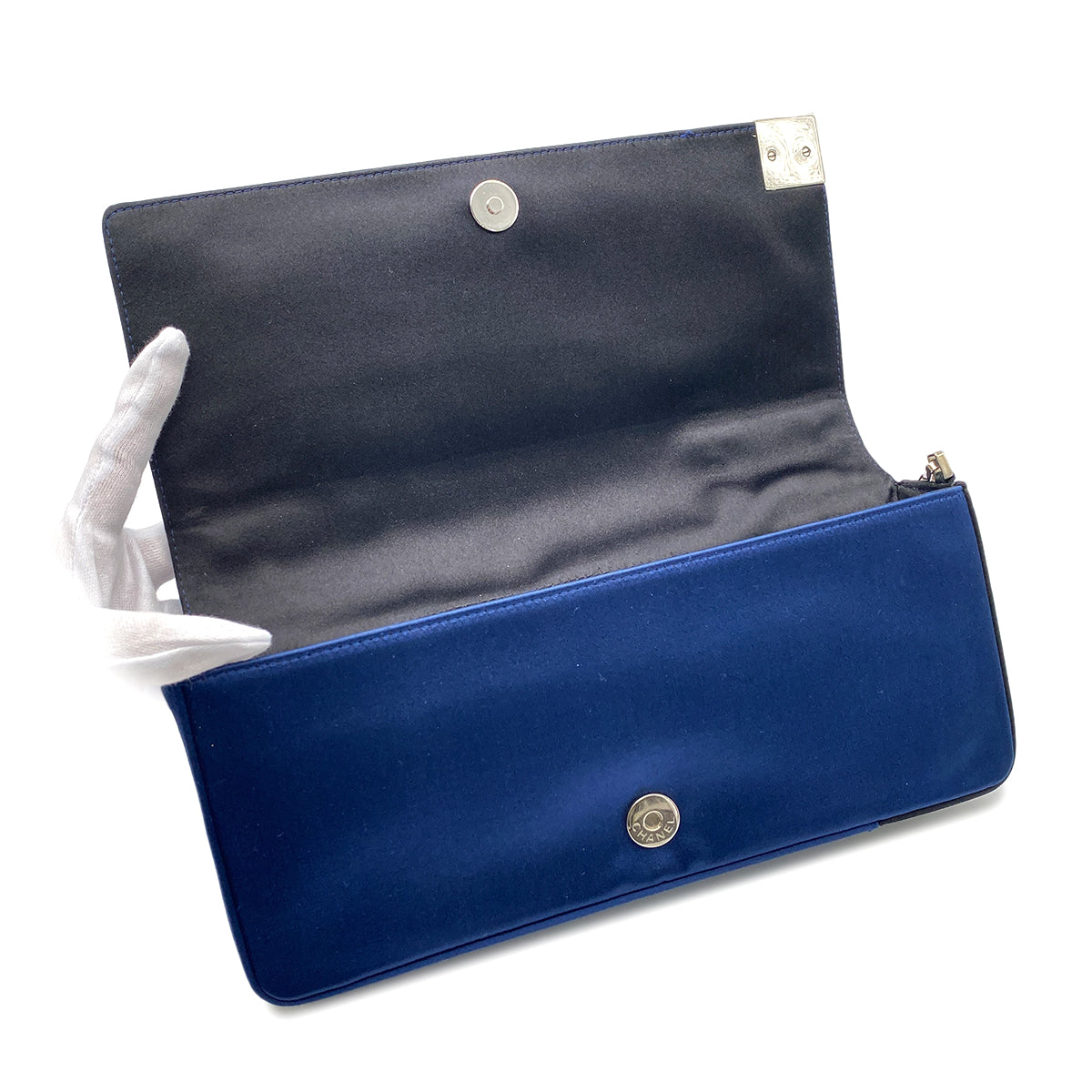 CHANEL VINTAGE CHOCOLATE BAR CHAIN SHOULDER BAG BLUE BLACK SATIN 90270797