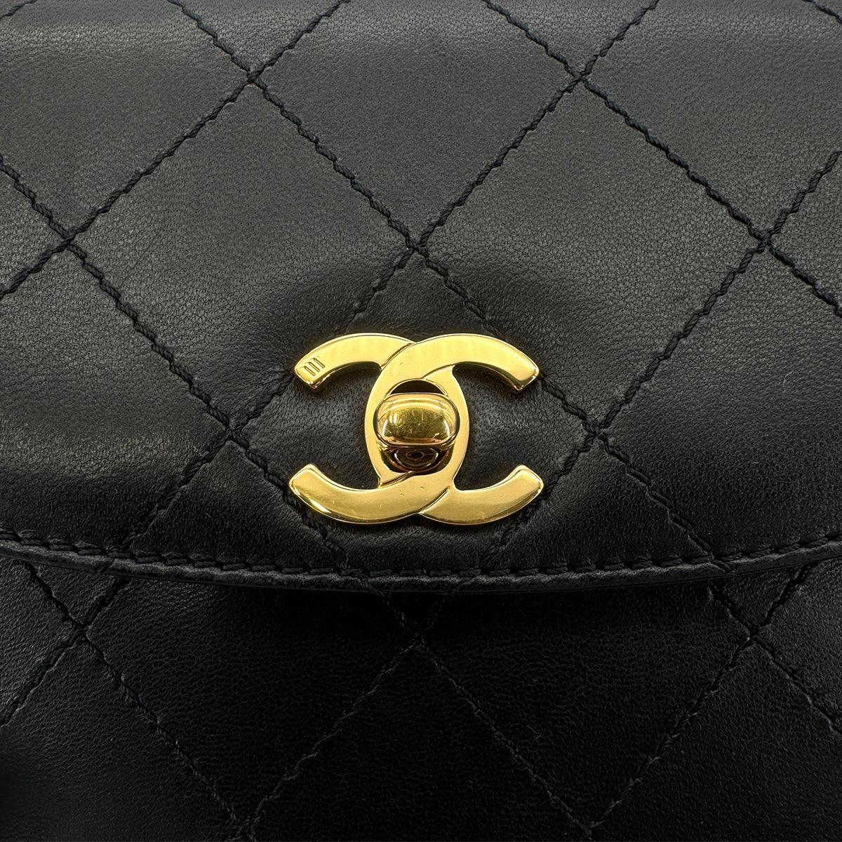 CHANEL VINTAGE MATELASSE CHAIN SHOULDER BAG BLACK LAMB SKIN 90270807