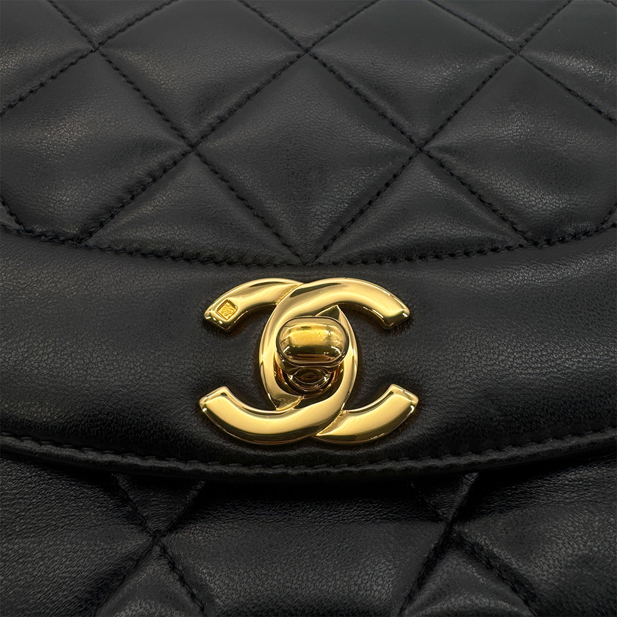 CHANEL VINTAGE DIANA SMALL CHAIN SHOULDER BAG BLACK LAMB SKIN 90270854