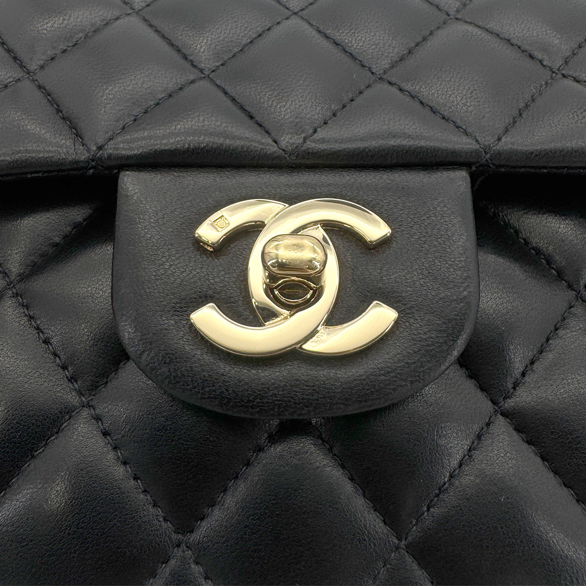 CHANEL VINTAGE CLASSIC FLAP SMALL CHAIN SHOULDER BAG BLACK LAMB SKIN 90270863