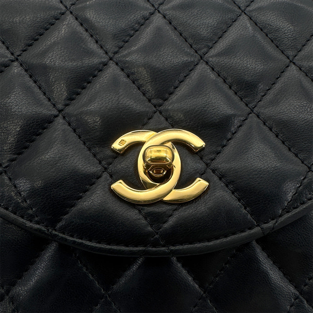 CHANEL VINTAGE HALF MOON CHAIN SHOULDER BAG BLACK LAMB SKIN 90270886