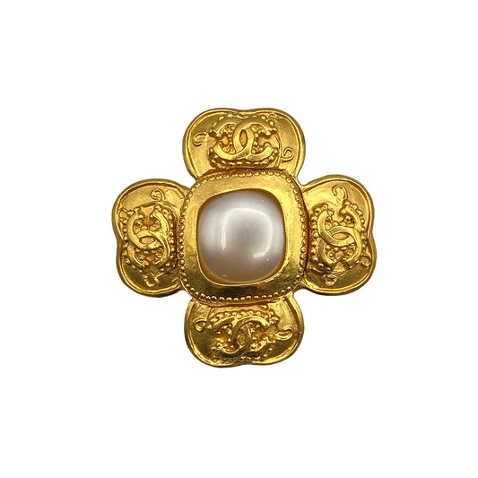 CHANEL VINTAGE COCOMARK BROOCH FAKE PEARL ACCESSORY 96A 90271304
