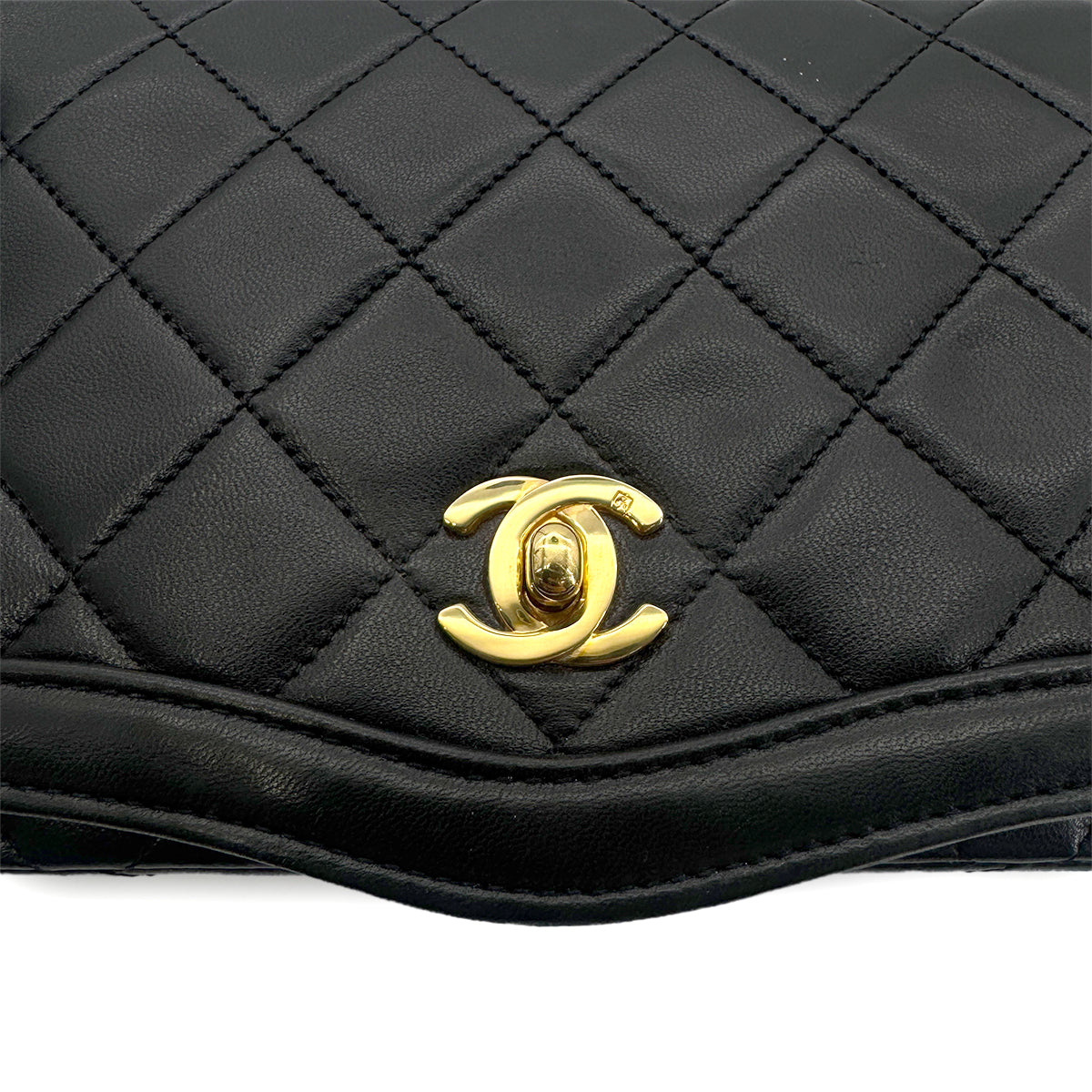 CHANEL VINTAGE MINI MATELASSE CHAIN SHOULDER BAG BLACK LAMB SKIN 90272501