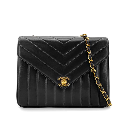 CHANEL VINTAGE CHEVRON CHAIN SHOULDER BAG BLACK LAMB SKIN 90272504