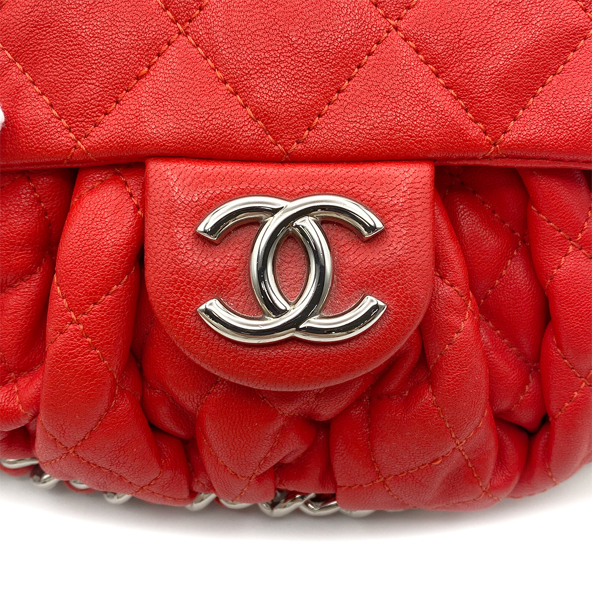 CHANEL MATELASSE CHAIN AROUND SHOULDER BAG RED CAVIAR SKIN 90272512