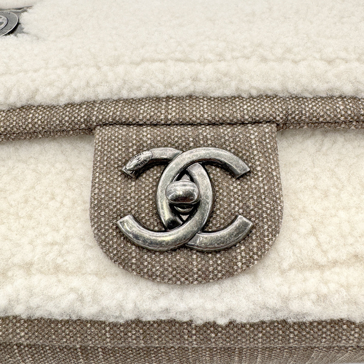 CHANEL PARIDARAS MOUTON CHAIN SHOULDER BAG STAR 90272818