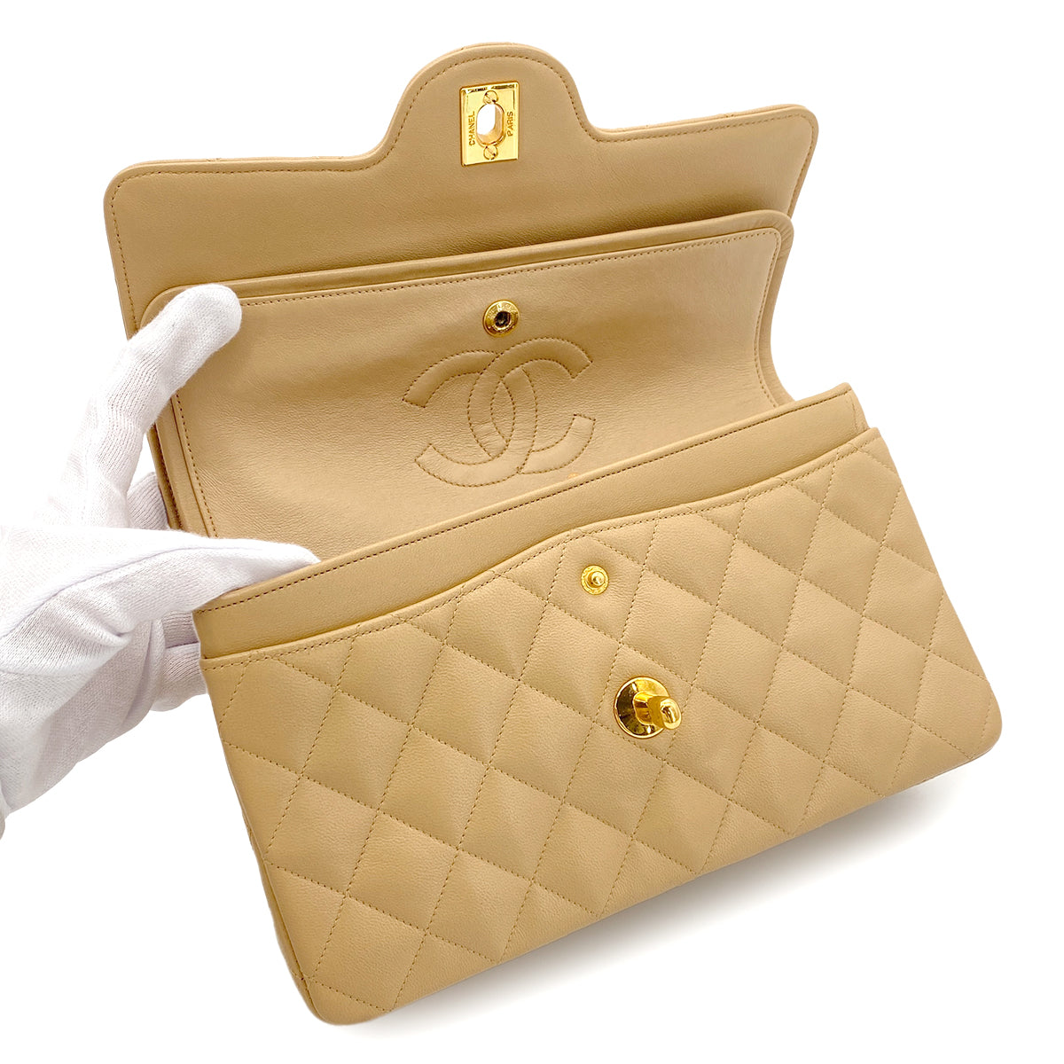 CHANEL VINTAGE MATELASSE CHAIN SHOULDER BAG BEIGE LAMB SKIN 90272957