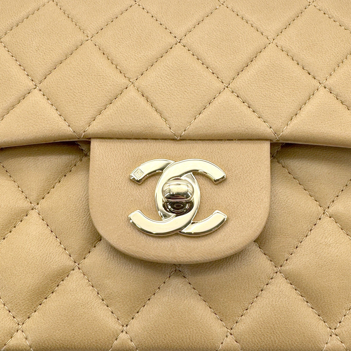 CHANEL VINTAGE CLASSIC FLAP MEDIUM CHAIN SHOULDER BAG BEIGE LAMB SKIN 90272963