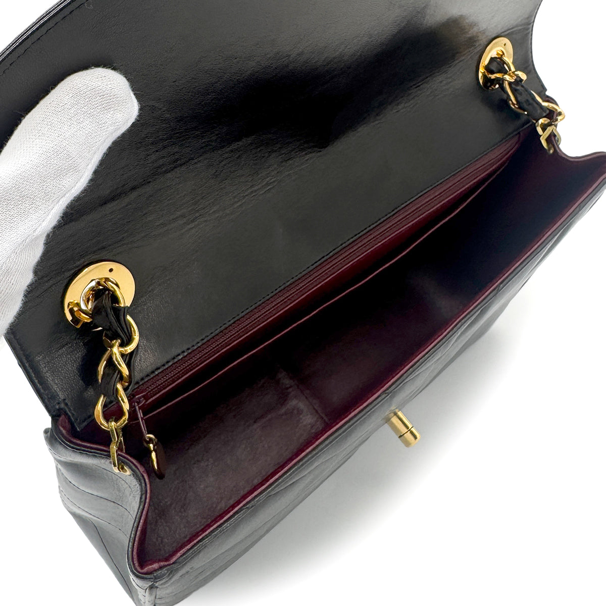 CHANEL VINTAGE CHEVRON V STITCH CHAIN SHOULDER BAG BLACK LAMB SKIN 90272981