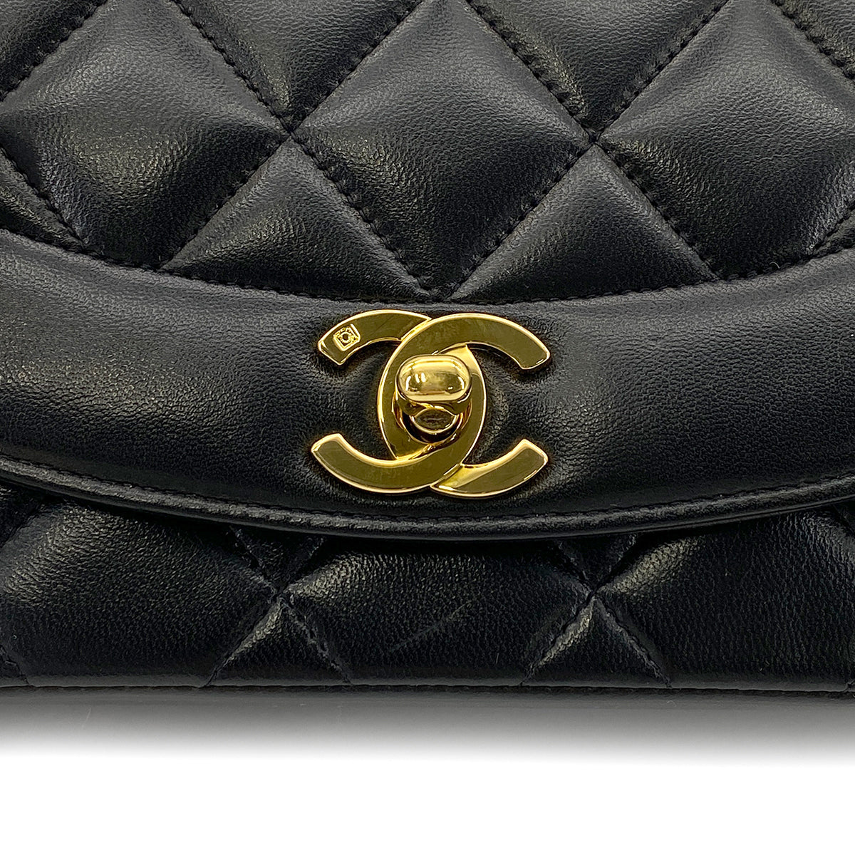 CHANEL VINTAGE DIANA SMALL CHAIN SHOULDER BAG BLACK LAMB SKIN 90273013