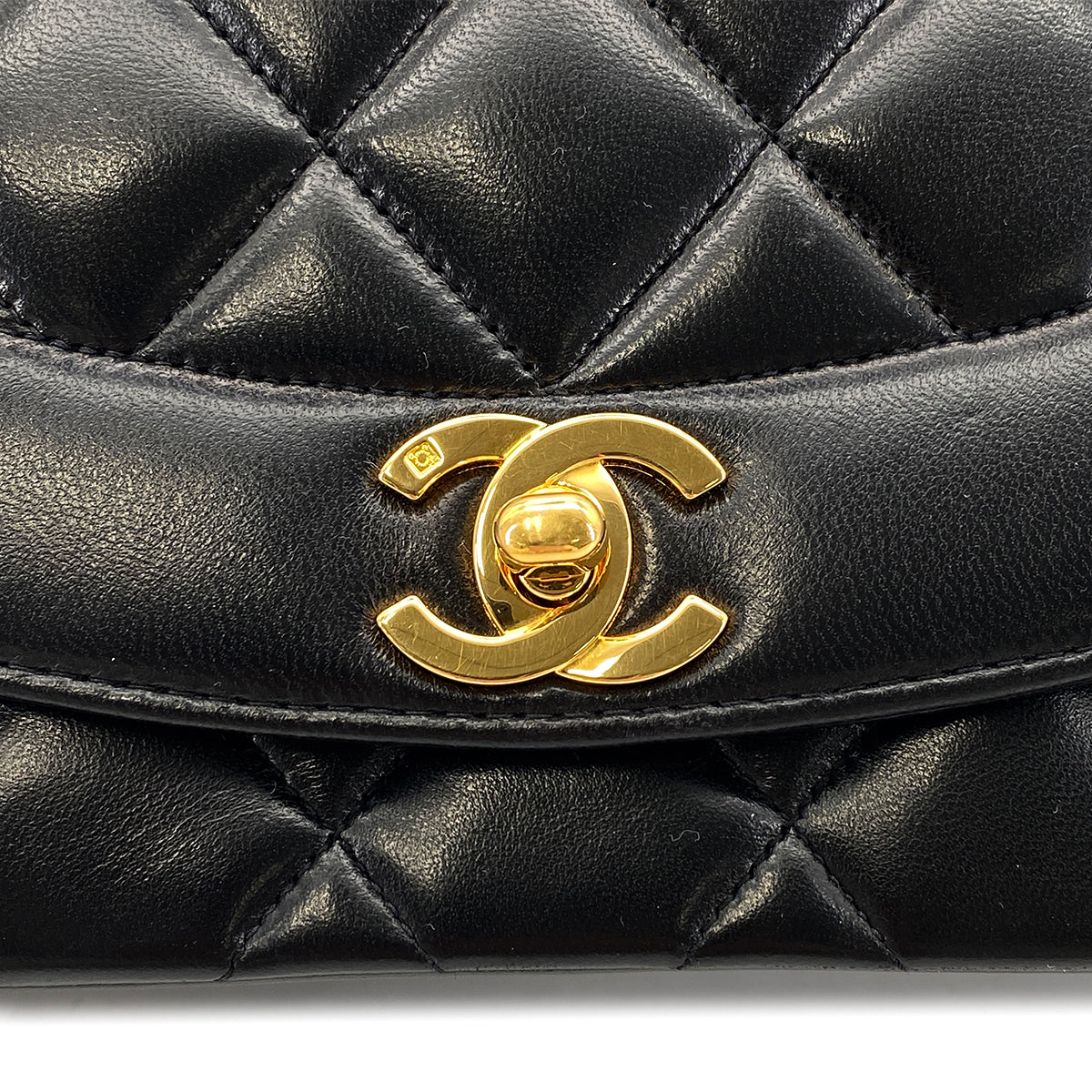 CHANEL VINTAGE DIANA SMALL CHAIN SHOULDER BAG BLACK LAMB SKIN 90273016