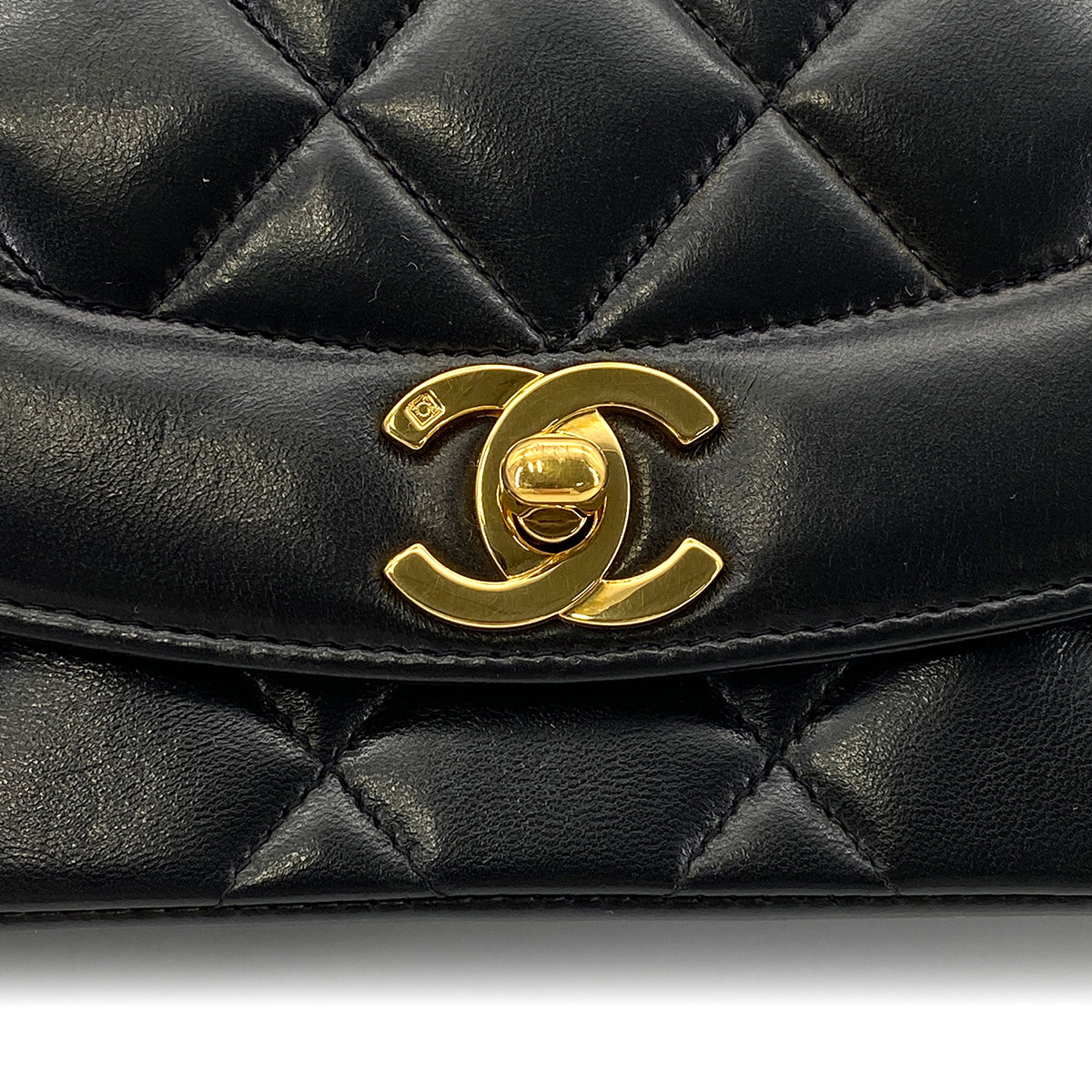 CHANEL VINTAGE DIANA SMALL CHAIN SHOULDER BAG BLACK LAMB SKIN 90273059