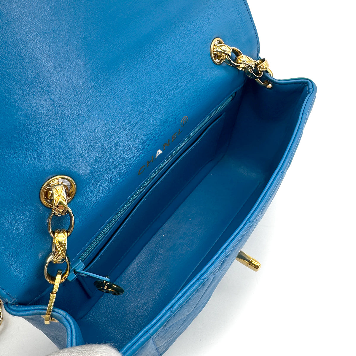 CHANEL VINTAGE MATELASSE BIJOU CHAIN SHOULDER BAG BLUE LAMB SKIN 90273068