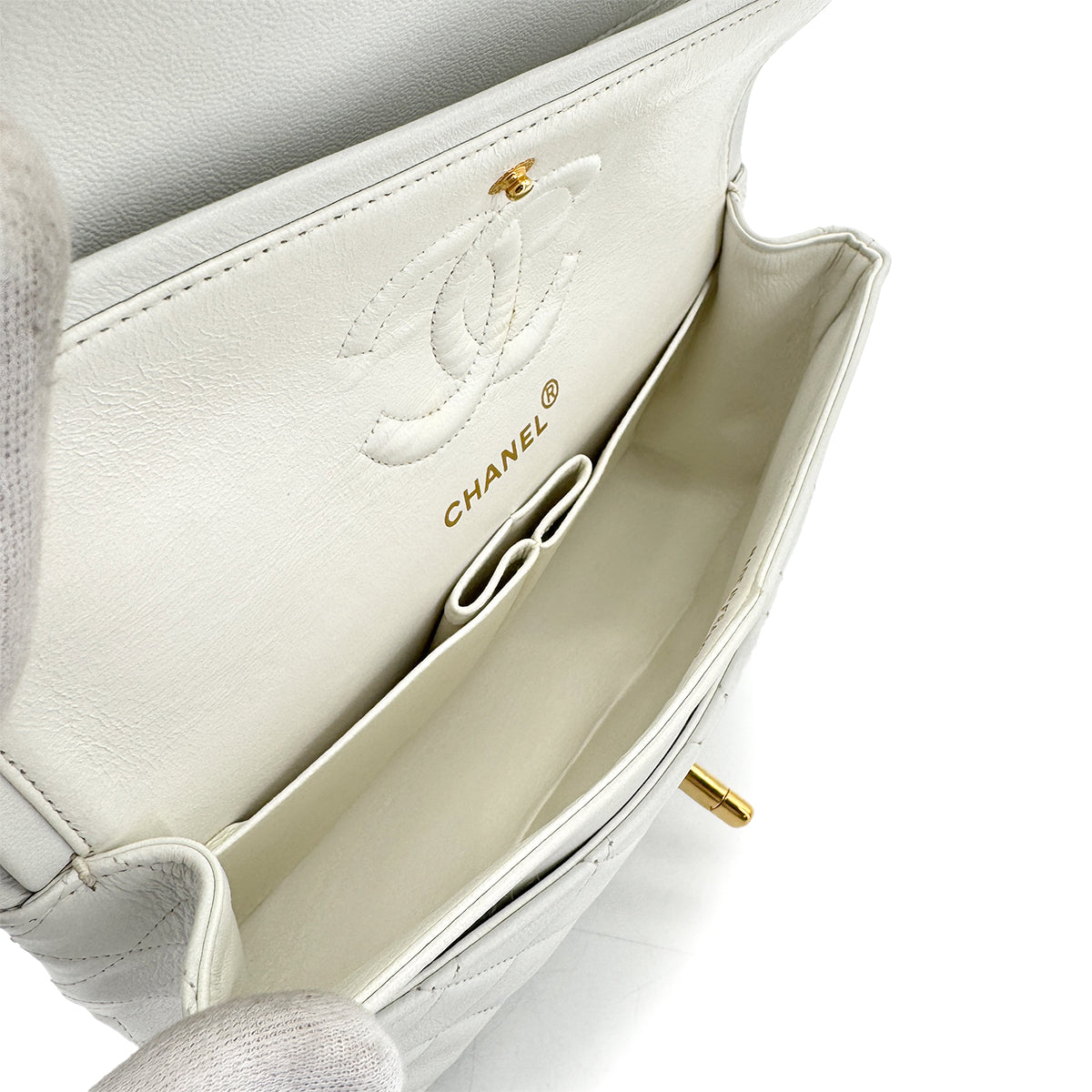 CHANEL VINTAGE CLASSIC FLAP SMALL CHAIN SHOULDER BAG WHITE LAMB SKIN 90273079