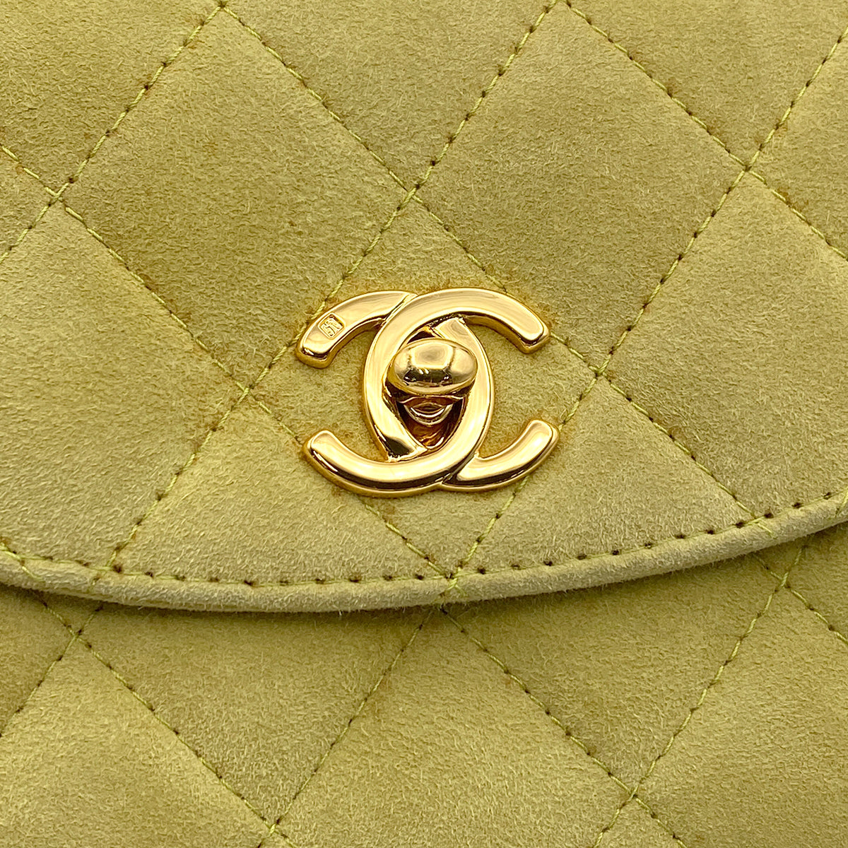 CHANEL VINTAGE MATELASSE CHAIN SHOULDER BAG LIME SUEDE 90273871