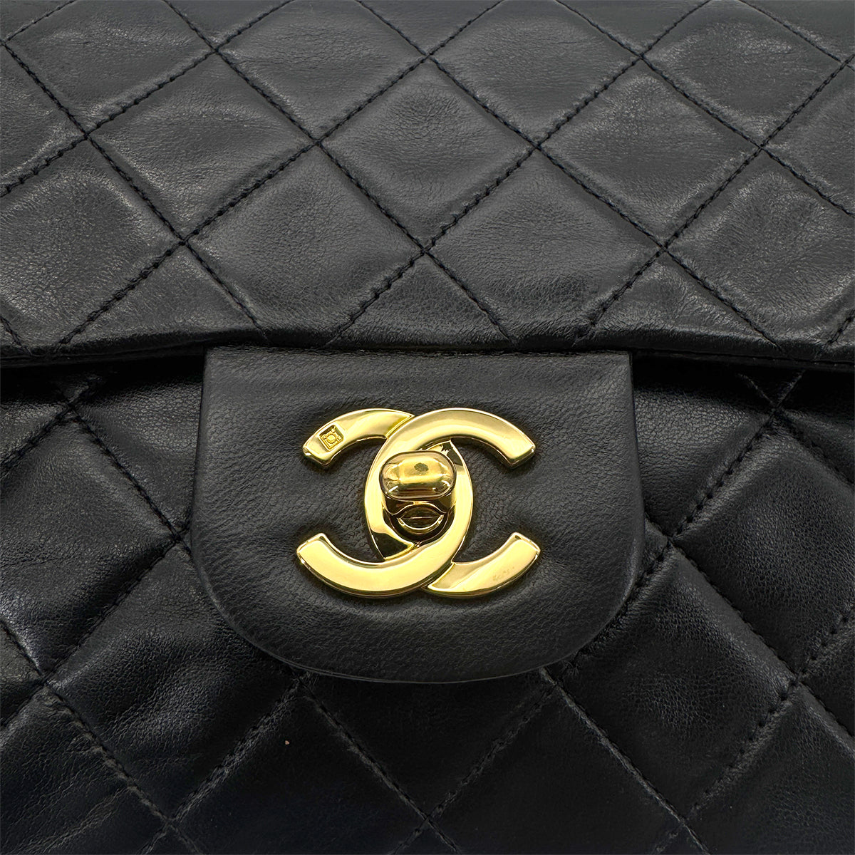 CHANEL VINTAGE CLASSIC FLAP SMALL CHAIN SHOULDER BAG BLACK LAMB SKIN 90274407