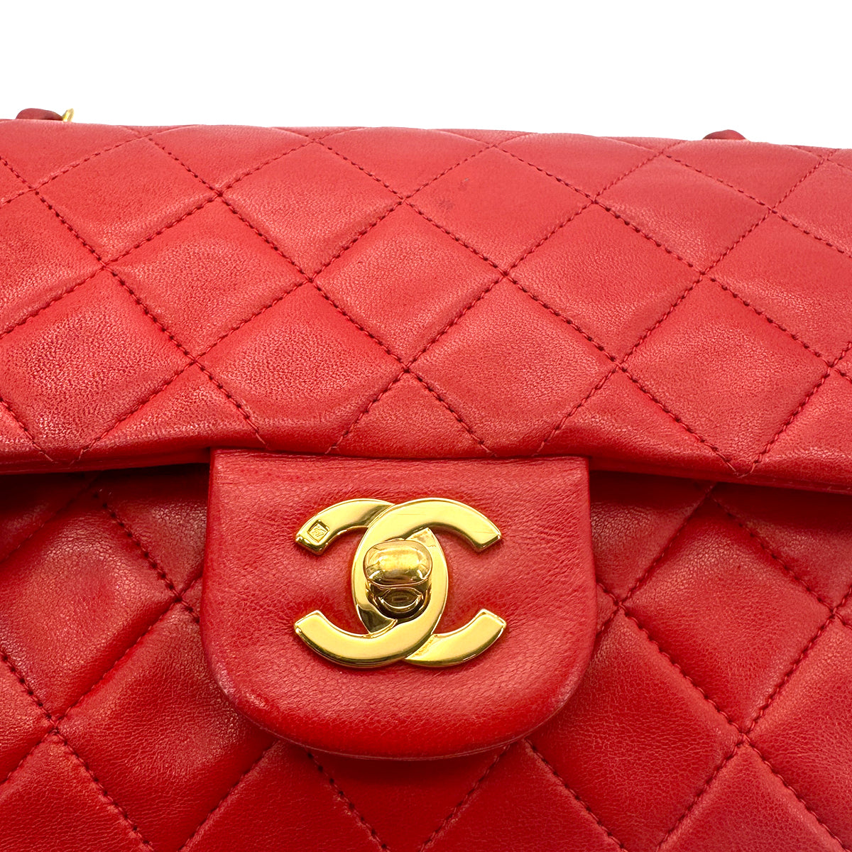 CHANEL VINTAGE MATELASSE SMALL CHAIN SHOULDER BAG RED LAMB SKIN 90275133