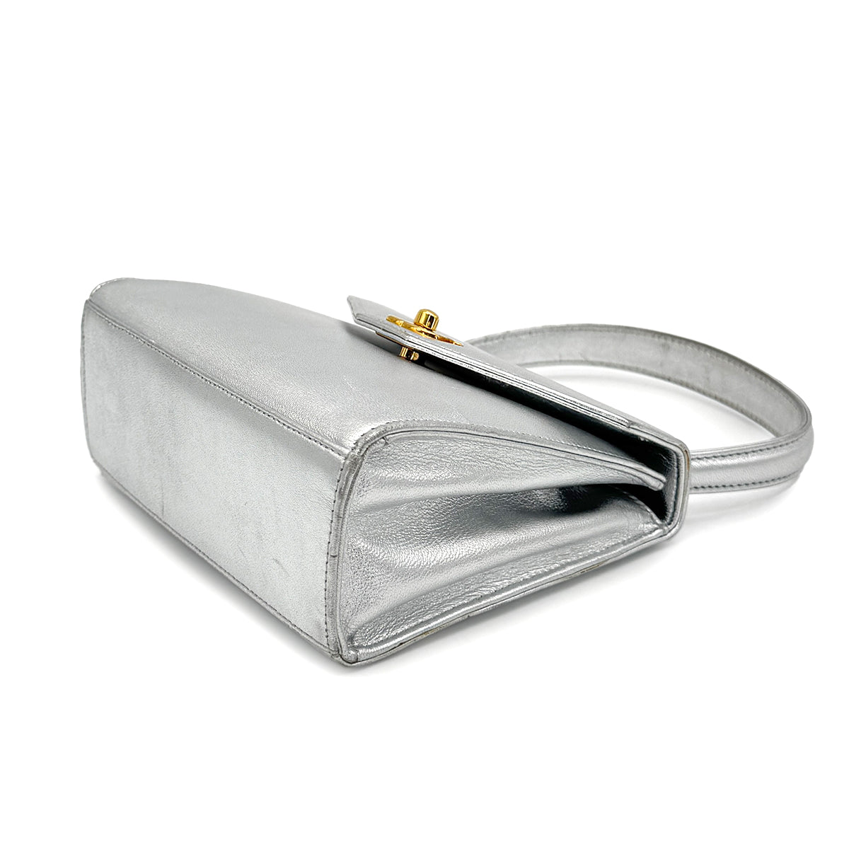 CHANEL VINTAGE HAND BAG SILVER LAMB SKIN 90275605