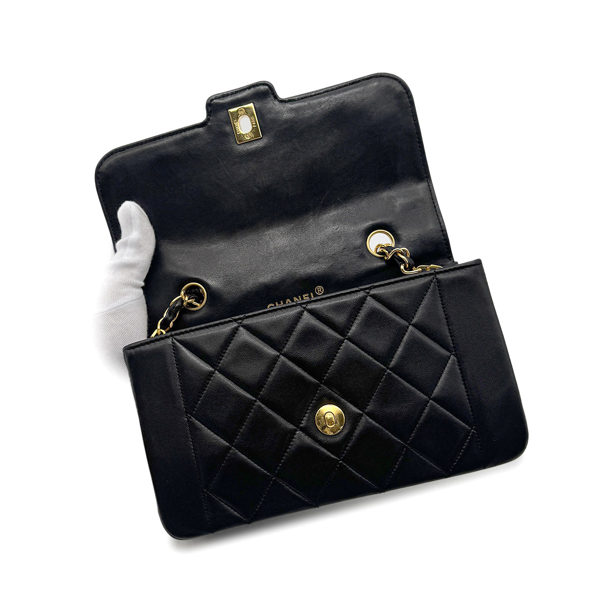 CHANEL VINTAGE MATELASSE CHAIN SHOULDER BAG BLACK LAMB SKIN 90275621