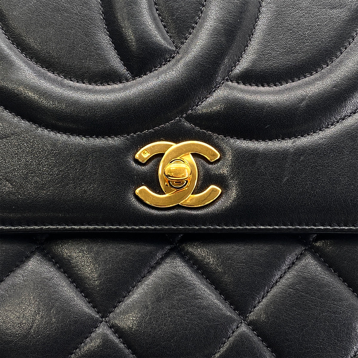 CHANEL VINTAGE BIG COCO MATELASSE CHAIN SHOULDER BAG BLACK LAMB SKIN 90275899