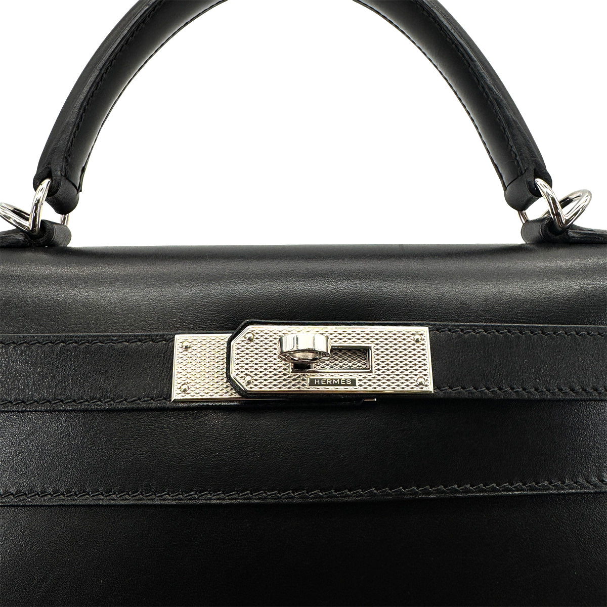 HERMES KELLY 28 SELLIER GUILLOCHE  BLACK BOXCALF HAND SHOULDER BAG  □G 90276766