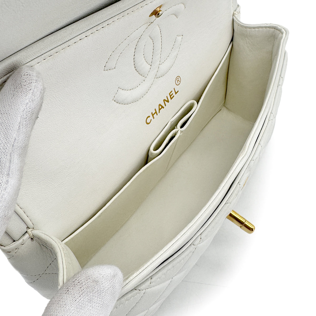 CHANEL VINTAGE CLASSIC FLAP SMALL CHAIN SHOULDER BAG WHITE LAMB SKIN 90277236