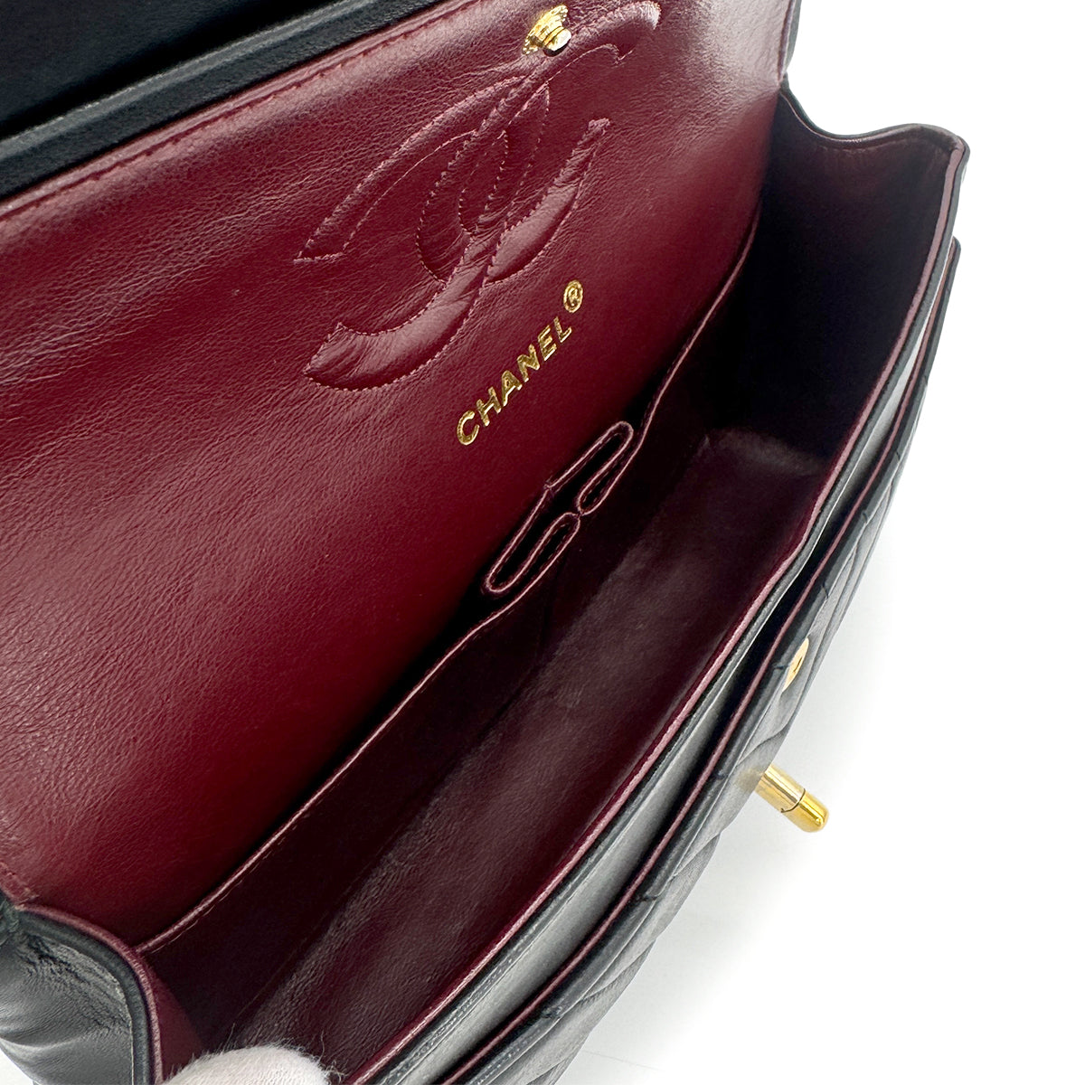 CHANEL VINTAGE CHEVRON V STITCH CHAIN SHUOLDER BAG BLACK LAMB SKIN 90277631