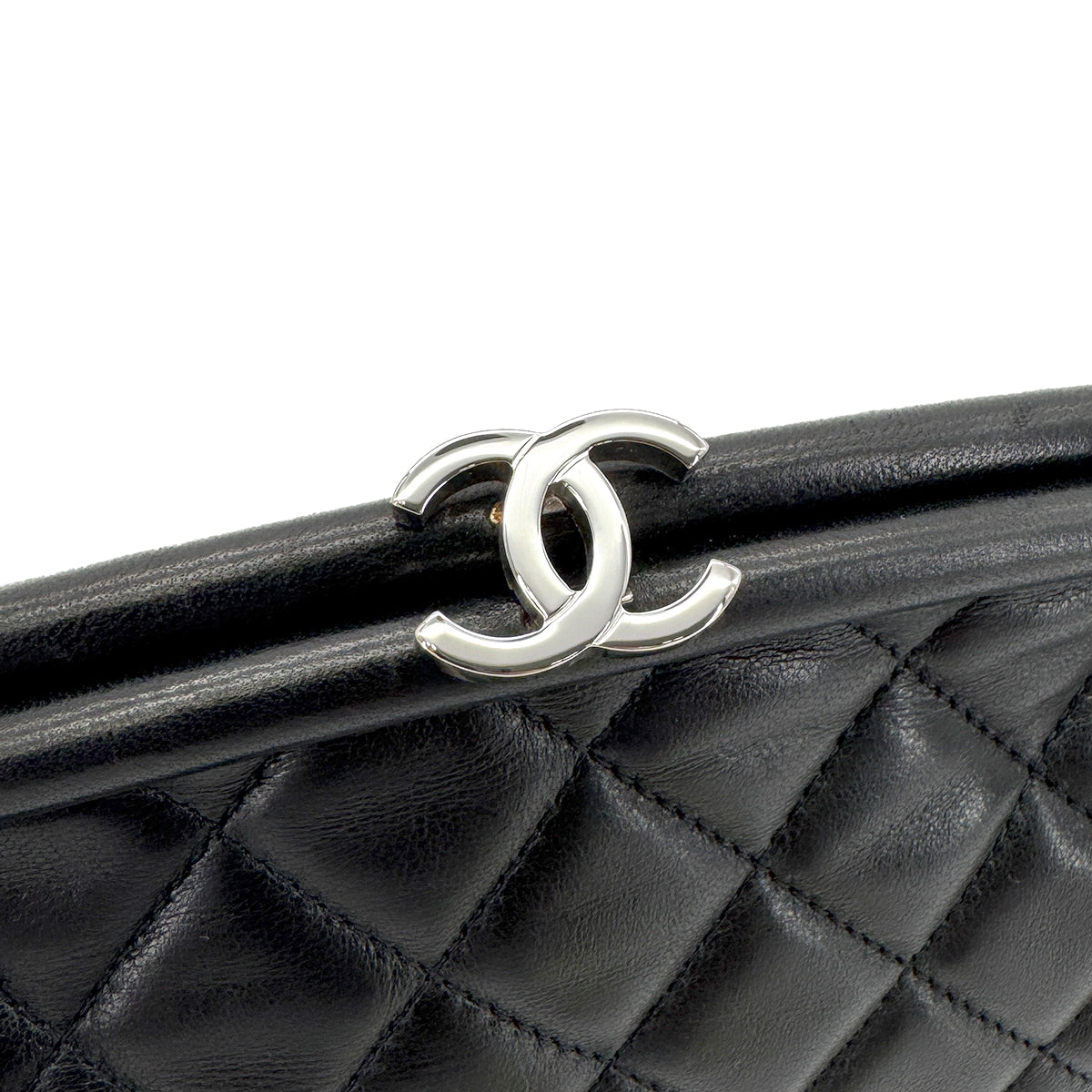 CHANEL VINTAGE MATELASSE SECOND POACH HAND BAG BLACK LAMB SKIN 90278941