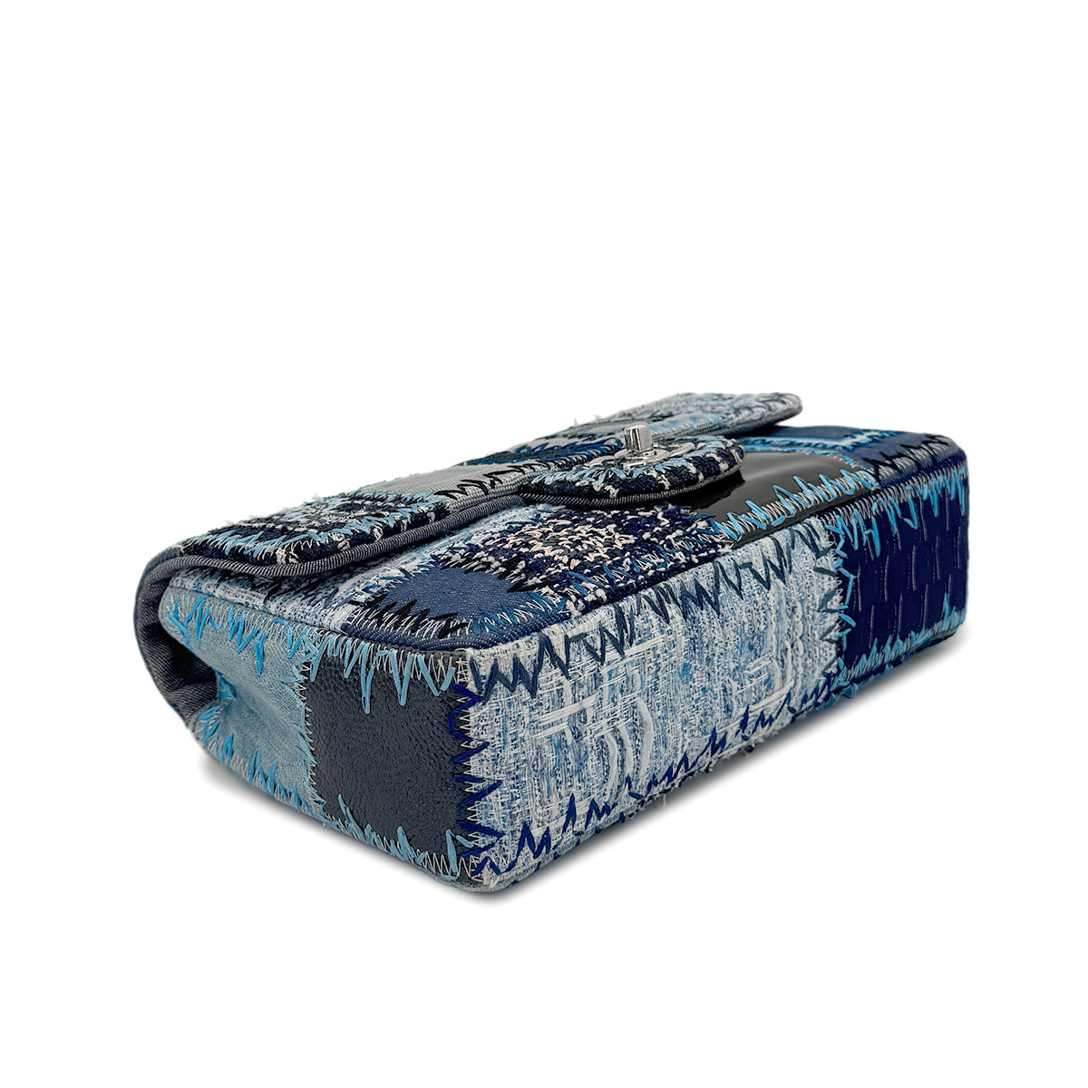 CHANEL CHAIN SHOULDER BAG PATCHWORK BLUE DENIM 90279797