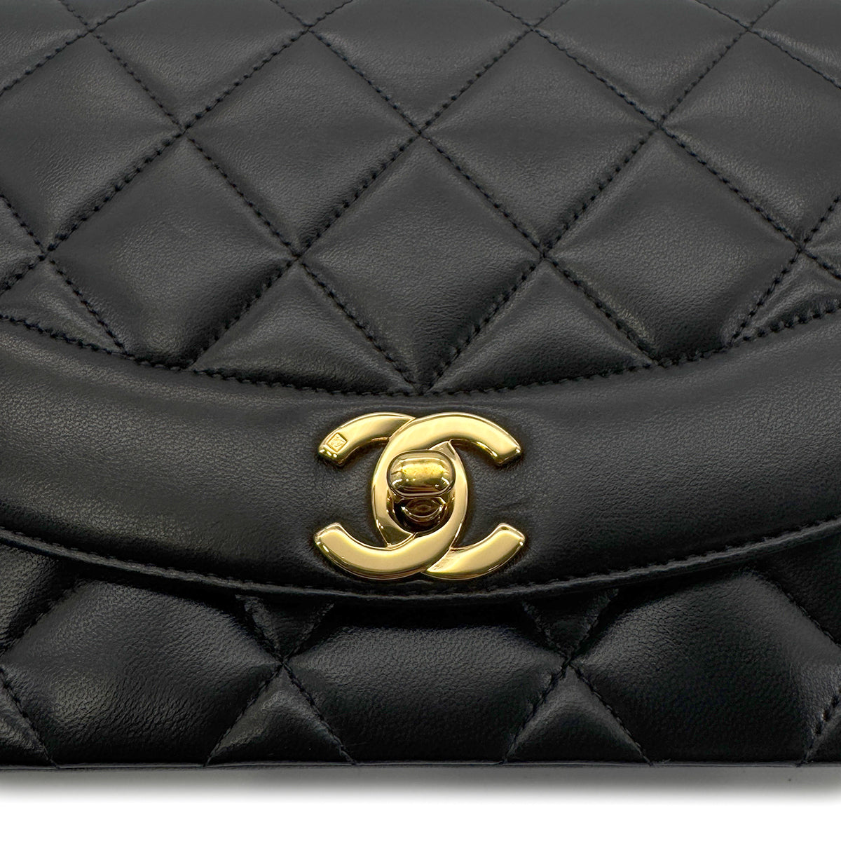 CHANEL VINTAGE DIANA SMALL CHAIN SHOULDER BAG BLACK LAMB SKIN 90280288