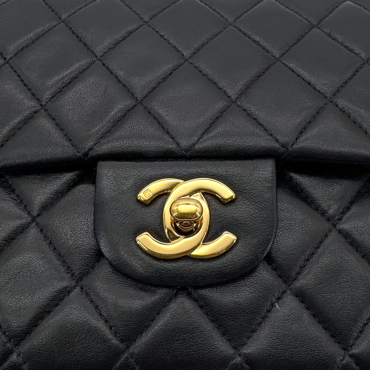 CHANEL VINTAGE CLASSIC FLAP MEDIUM CHAIN SHOULDER BAG BLACK LAMB SKIN 90280301